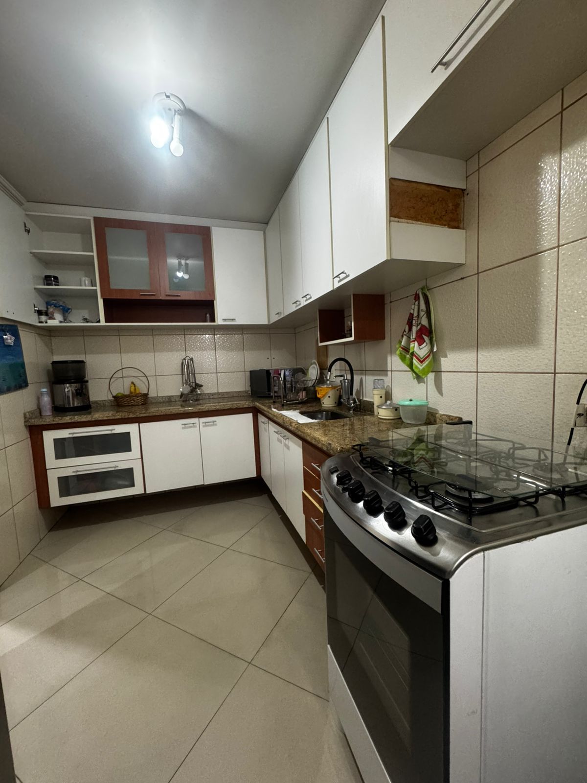 ALUGA-SE LINDO  APARTAMENTO TODO  MOBILIADO COM 2 DORMITÓRIOS – BAIRRO PADROEIRA  OSASCO/SP 
