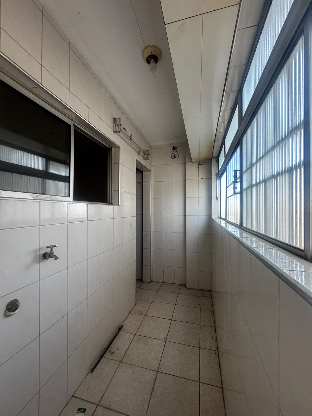  ALUGA-SE ÓTIMO APT 2 DORMITÓRIOS COM 70M NA AVENIDA FLORA - JD JAGUARIBE - OSASCO 