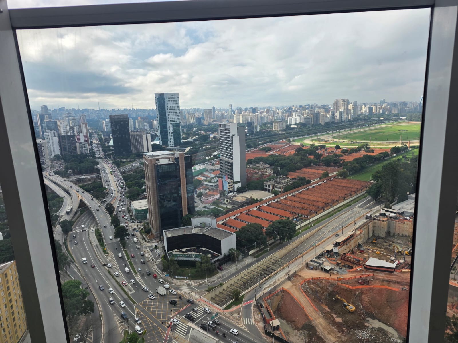 STUDIO MOBILIADO PARA LOCAÇÃO – TORRE VITAL BUTANTÃ
