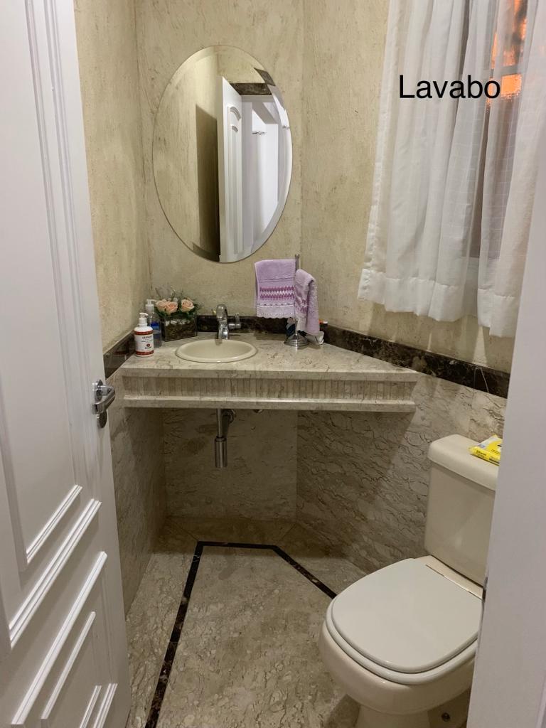 VENDO LINDA CASA COM 4 SUÍTES NO PARQUE DOS PRÍNCIPES SÃO PAULO.