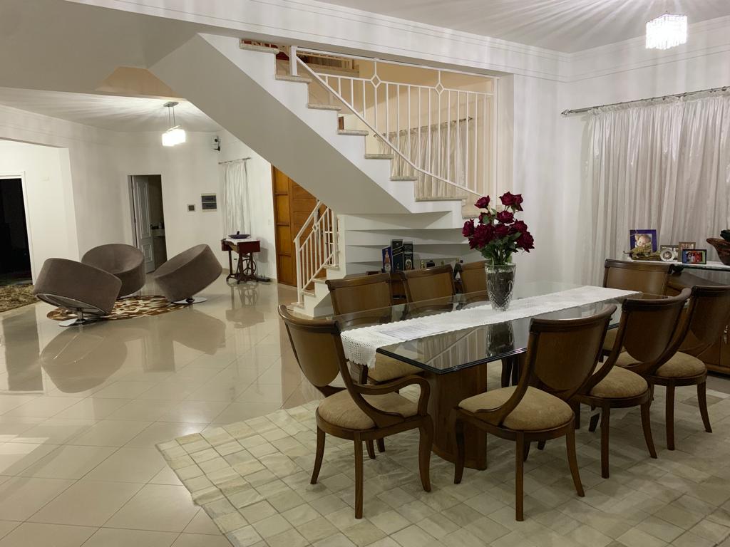 VENDO LINDA CASA COM 4 SUÍTES NO PARQUE DOS PRÍNCIPES SÃO PAULO.