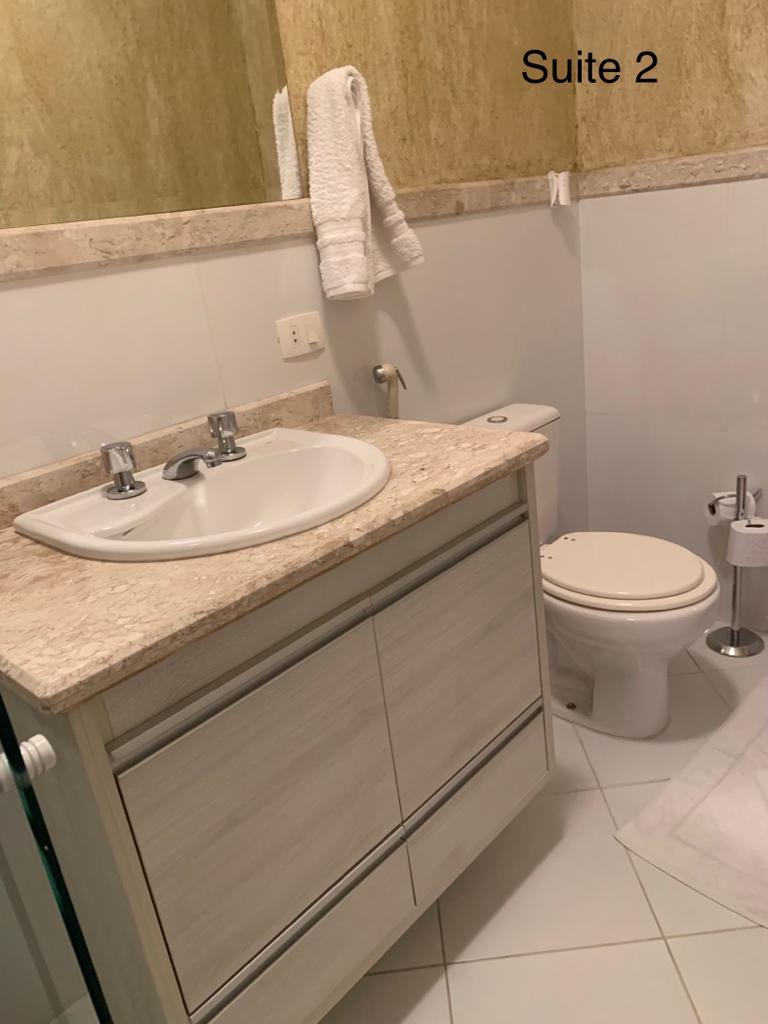 VENDO LINDA CASA COM 4 SUÍTES NO PARQUE DOS PRÍNCIPES SÃO PAULO.