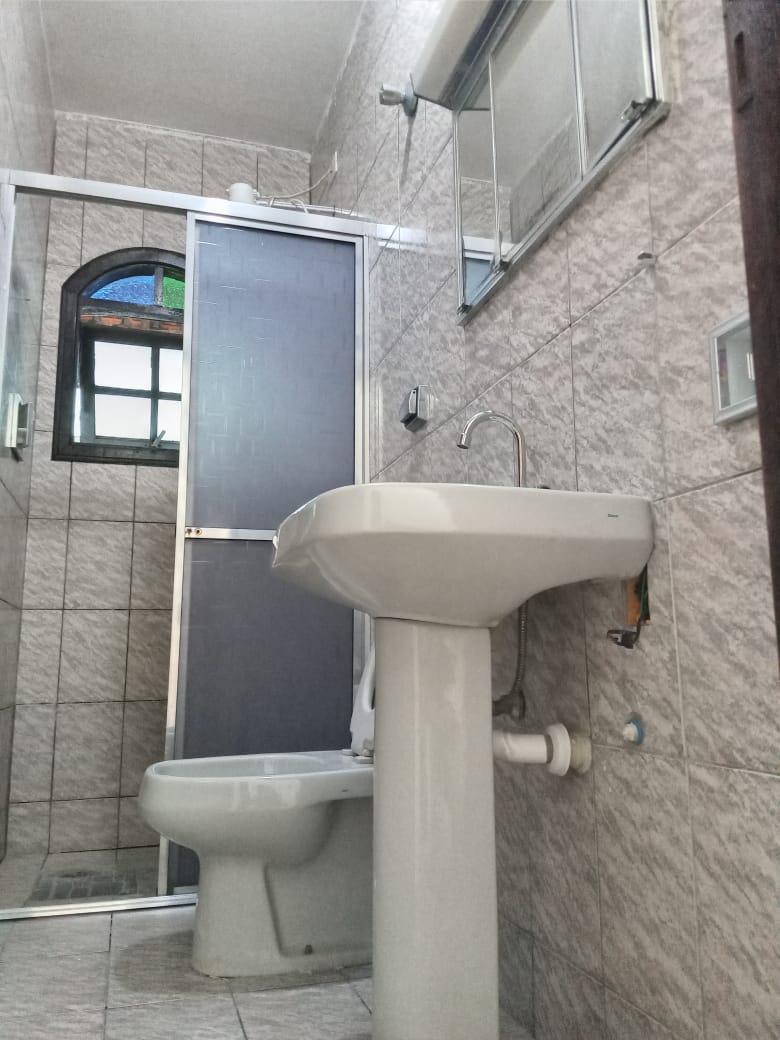 ALUGA-SE LINDA CASA COM 1 DORMITORIO NO JD NOVO OSASCO 