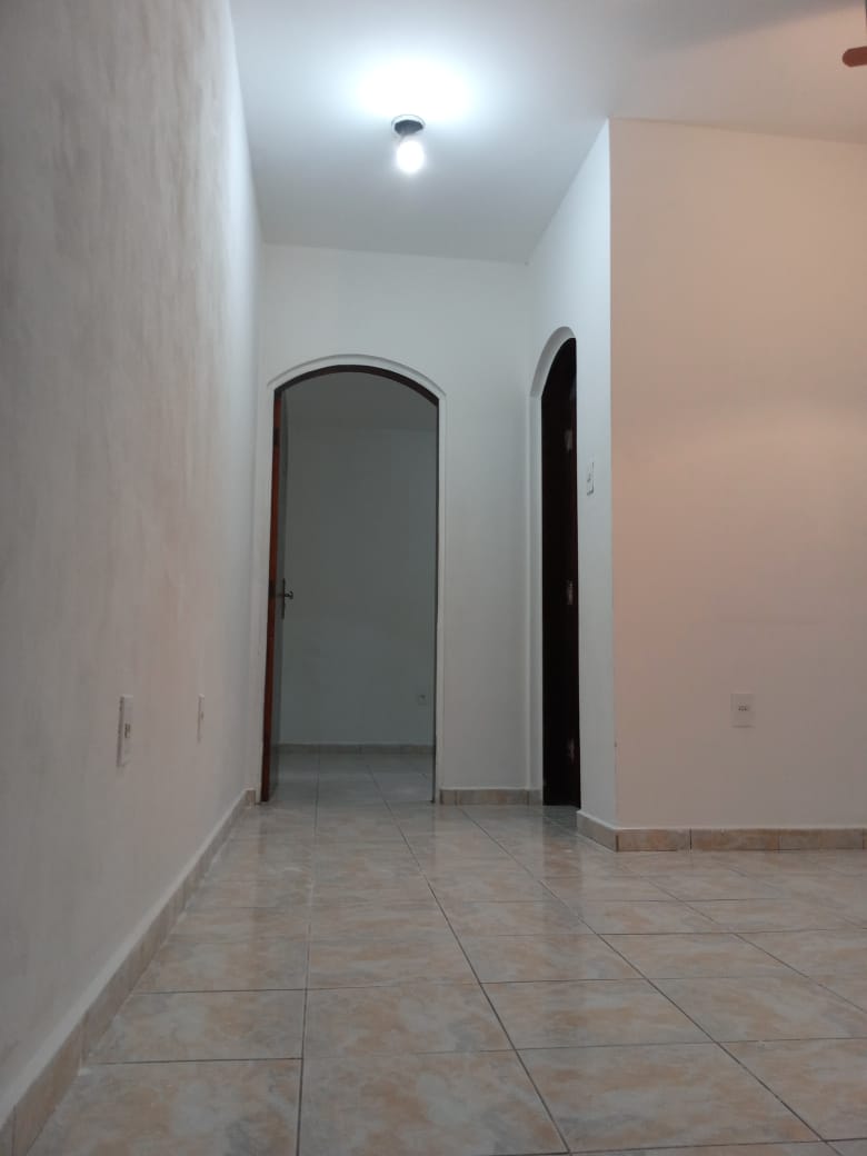 ALUGA-SE LINDA CASA COM 1 DORMITORIO NO JD NOVO OSASCO 