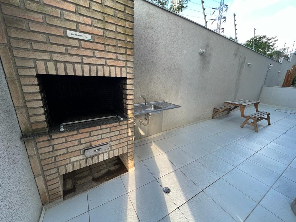 ALUGA-SE LINDO APT 2 DORMITÓRIOS NO JD SÃO PEDRO