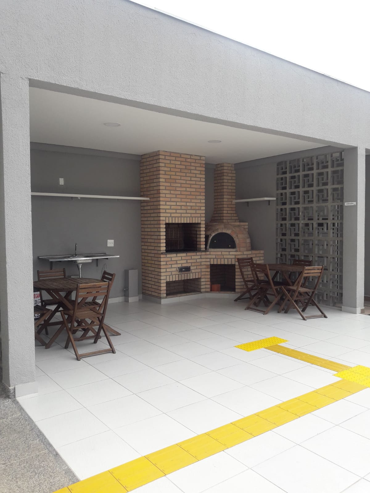 ALUGA-SE LINDO APT 2 DORMITÓRIOS NO JD SÃO PEDRO