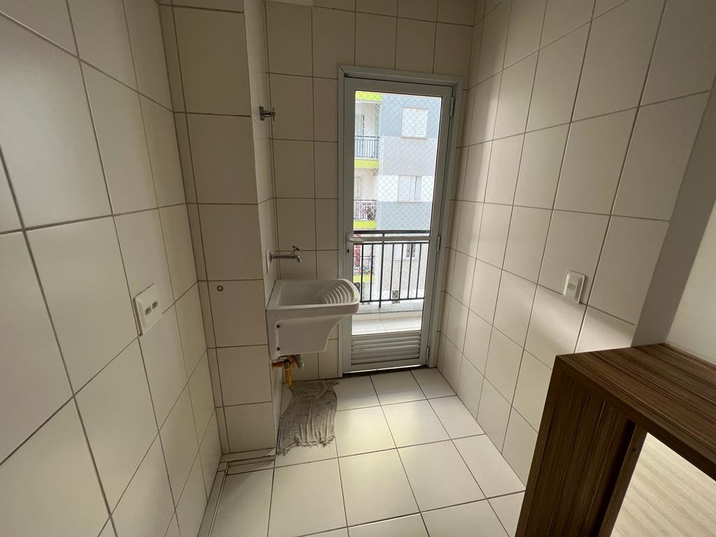 ALUGA-SE LINDO APT 2 DORMITÓRIOS NO JD SÃO PEDRO