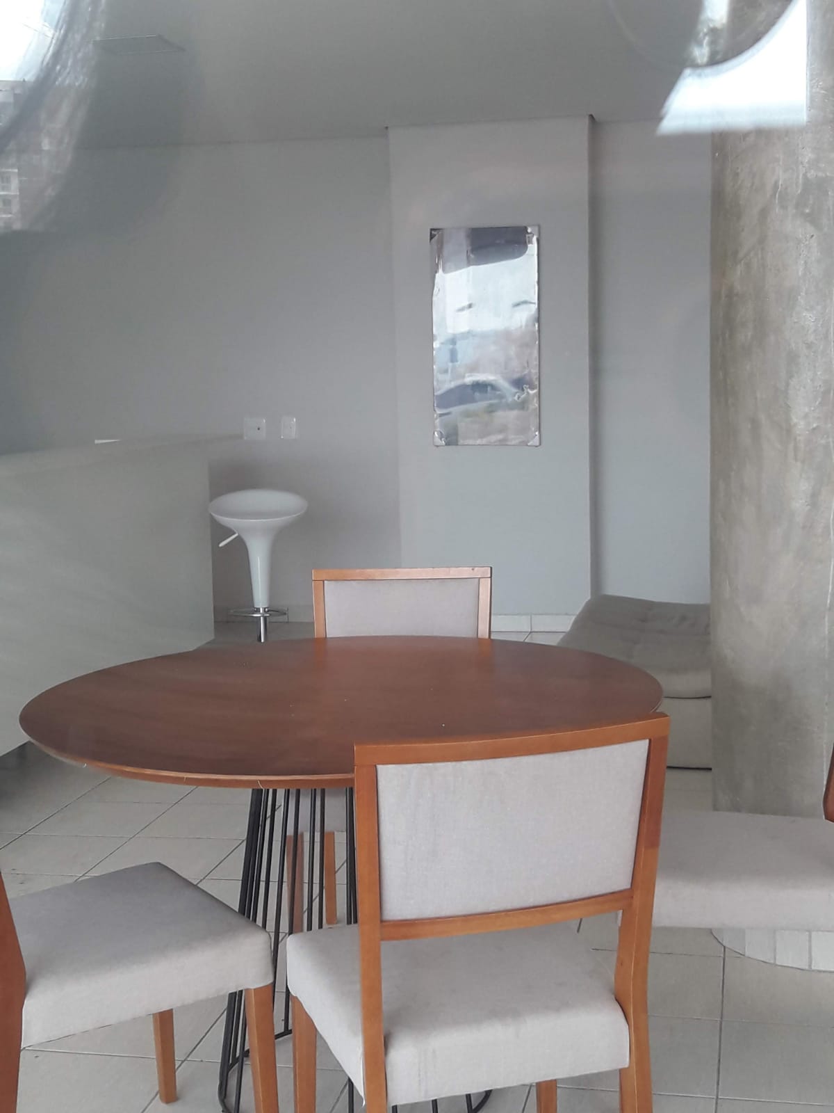 ALUGA-SE LINDO APT 2 DORMITÓRIOS NO JD SÃO PEDRO