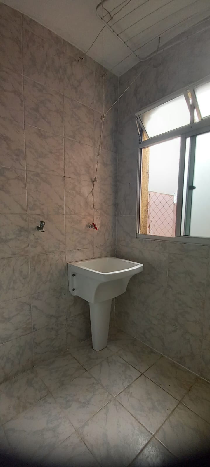 Apartamento Pedra Bela 3 dormitórios (1 suíte) na Vila Urupês em Suzano/SP