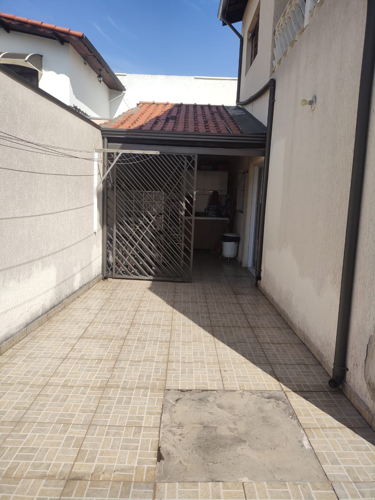 Sobrado 5 dormitórios (1 suíte)  - Jardim dos Pinheiros em Suzano/SP