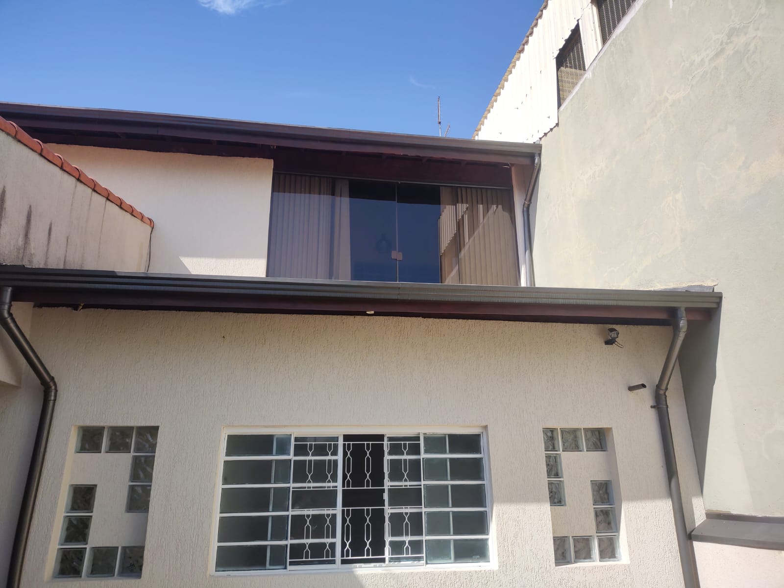 Sobrado 5 dormitórios (1 suíte)  - Jardim dos Pinheiros em Suzano/SP