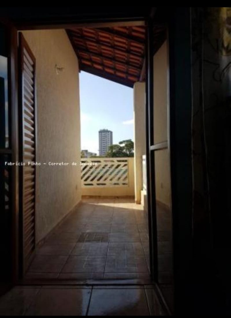 Sobrado 5 dormitórios (1 suíte)  - Jardim dos Pinheiros em Suzano/SP