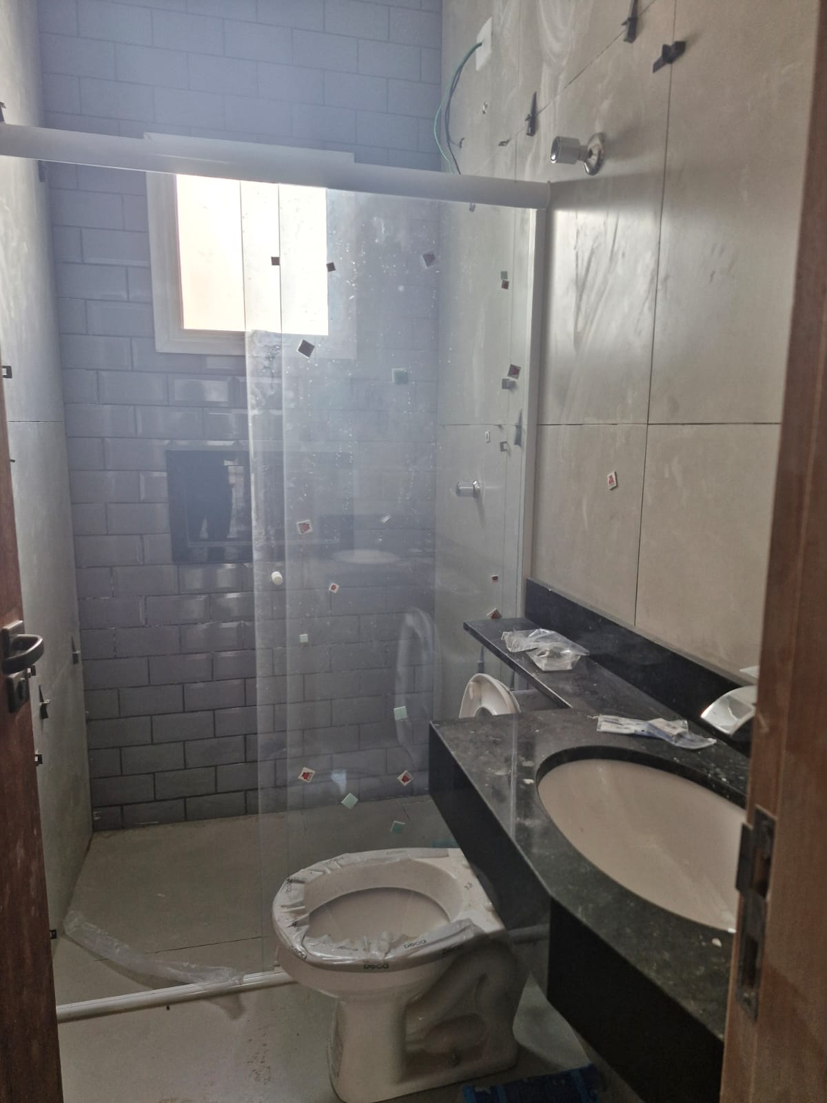 Casa nova com 3 dormitórios (1 suíte) - Jardim das Flores em Suzano/SP