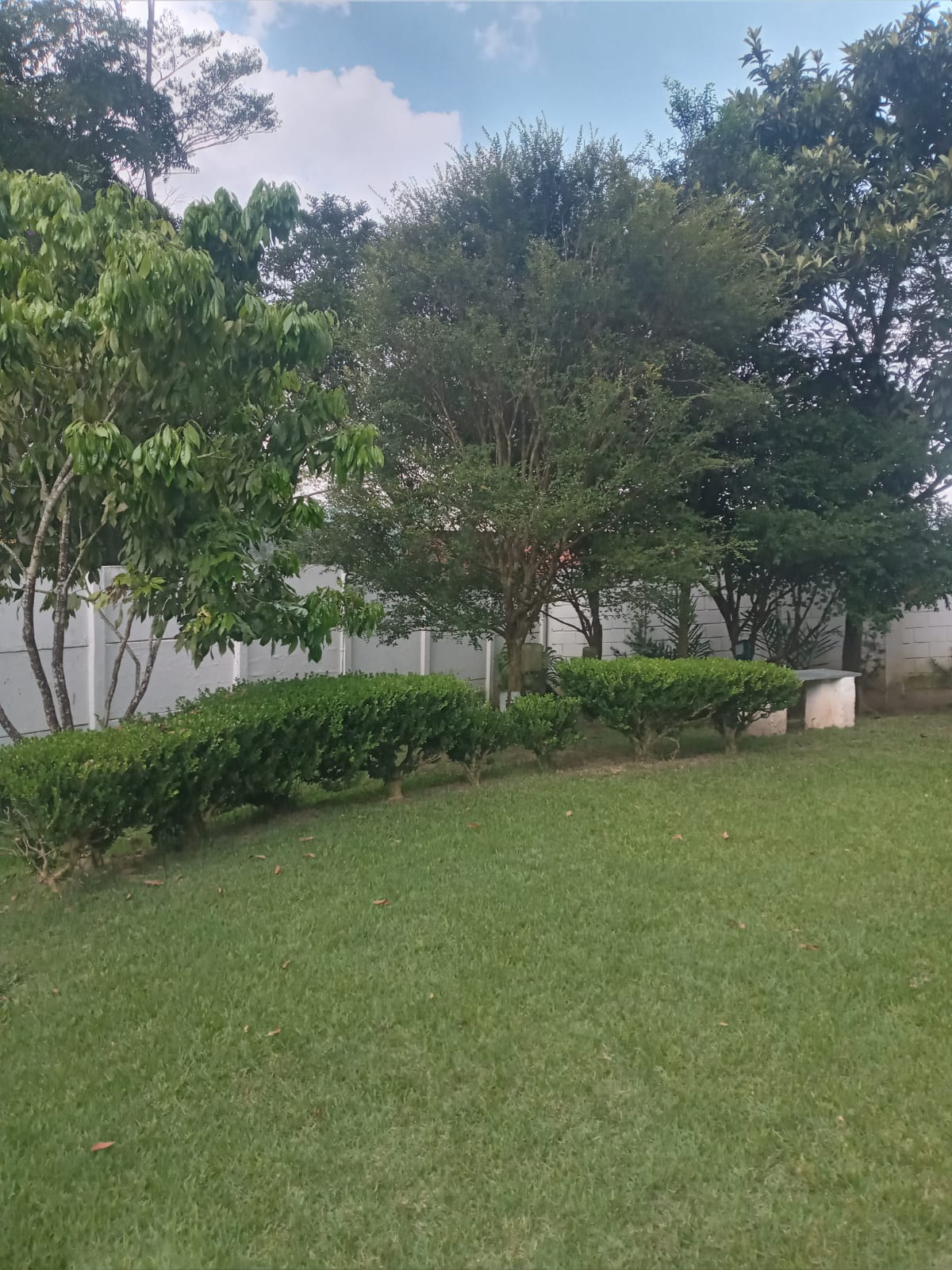 Linda chácara com 4 dormitórios - Chácaras Casemiro em Suzano/SP 
