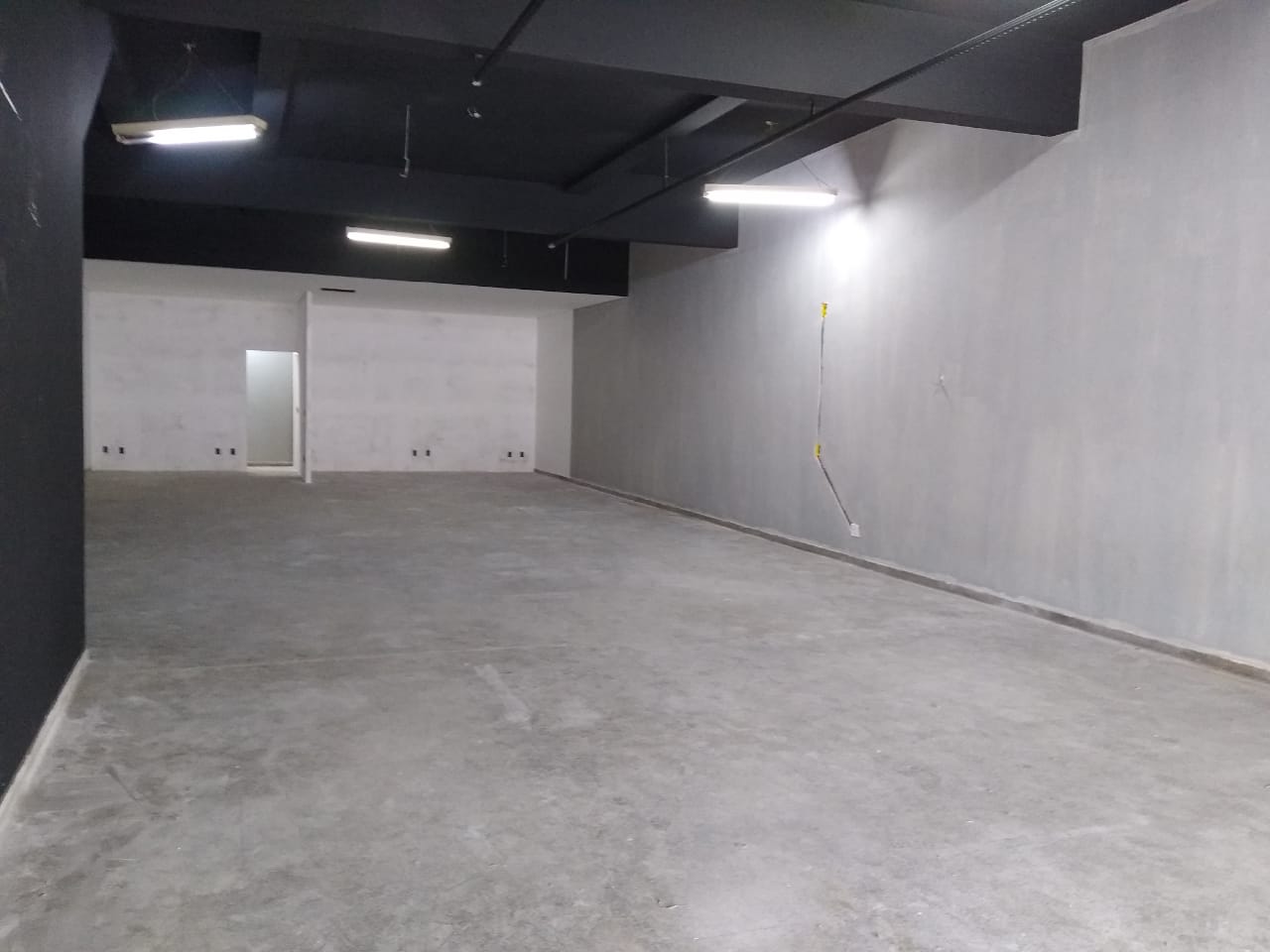 Salão comercial com 197 m2 na Glicério em Suzano/SP
