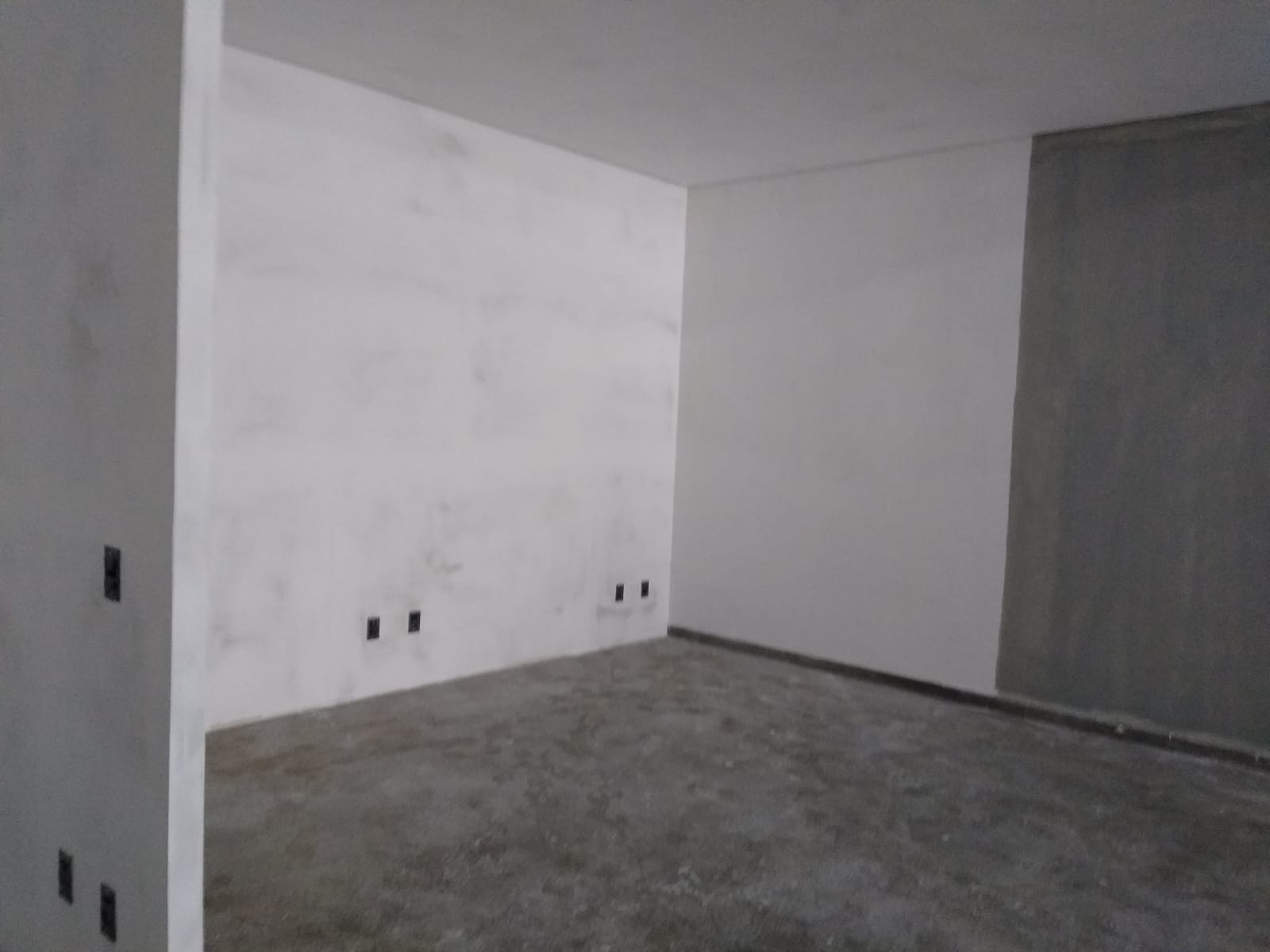 Salão comercial com 197 m2 na Glicério em Suzano/SP