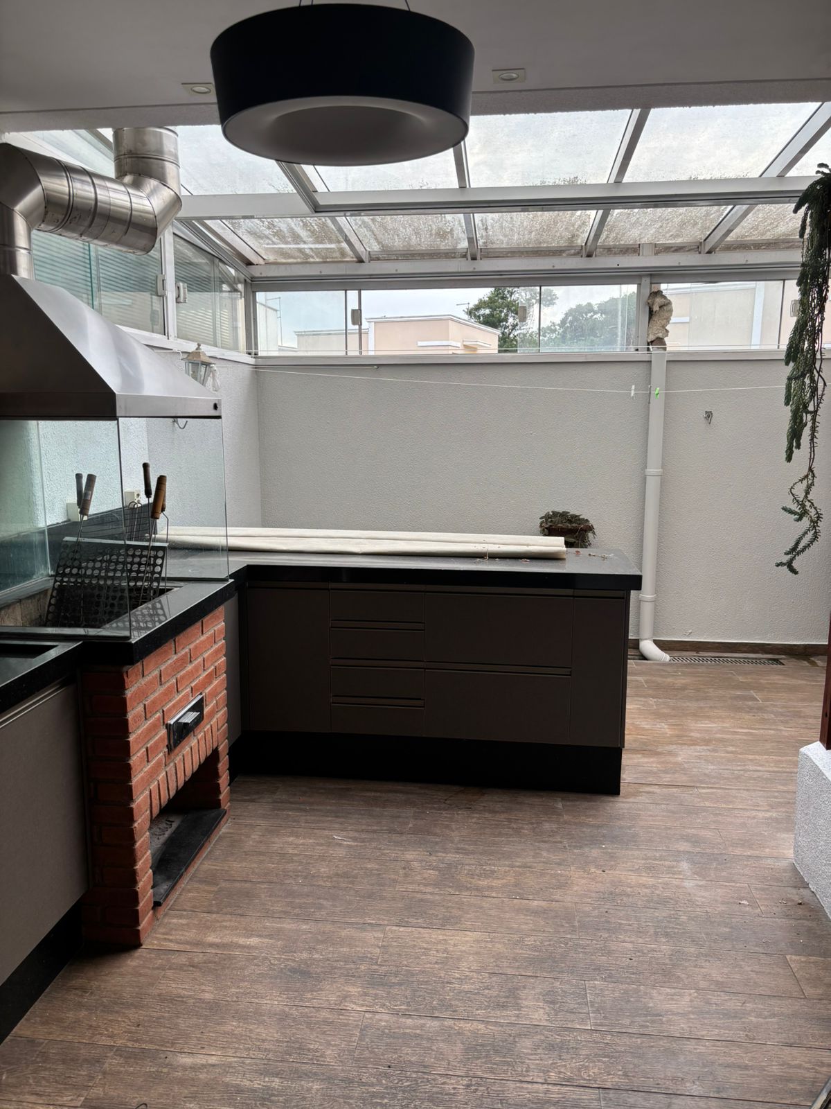 Sobrado com 3 dormitórios, 1 suite, 146 m² Mobiliado - Recanto das Araucárias.