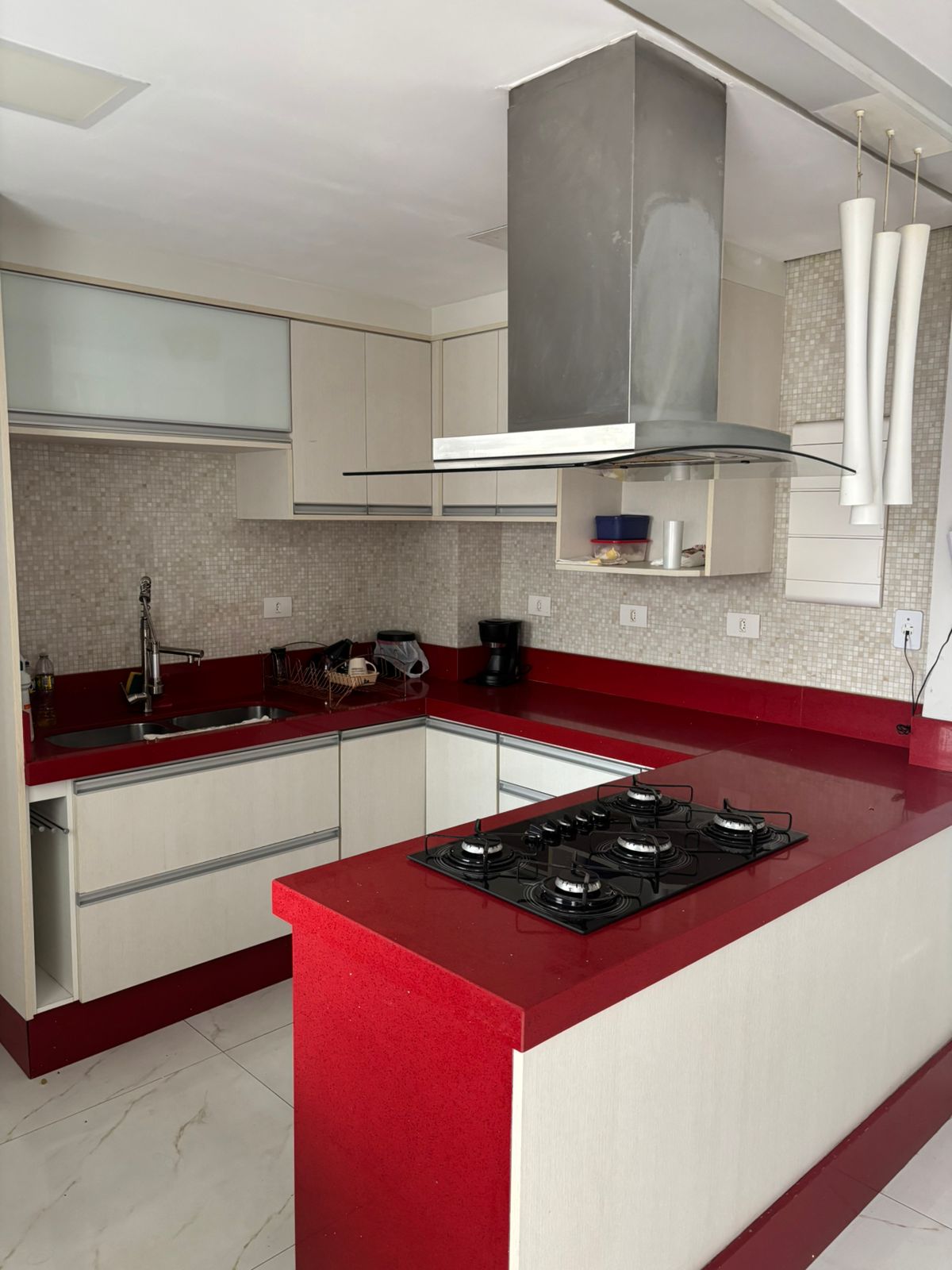 Sobrado com 3 dormitórios, 1 suite, 146 m² Mobiliado - Recanto das Araucárias.