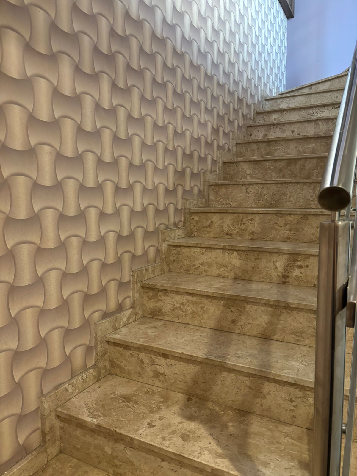 Sobrado com 3 dormitórios, 1 suite, 146 m² Mobiliado - Recanto das Araucárias.