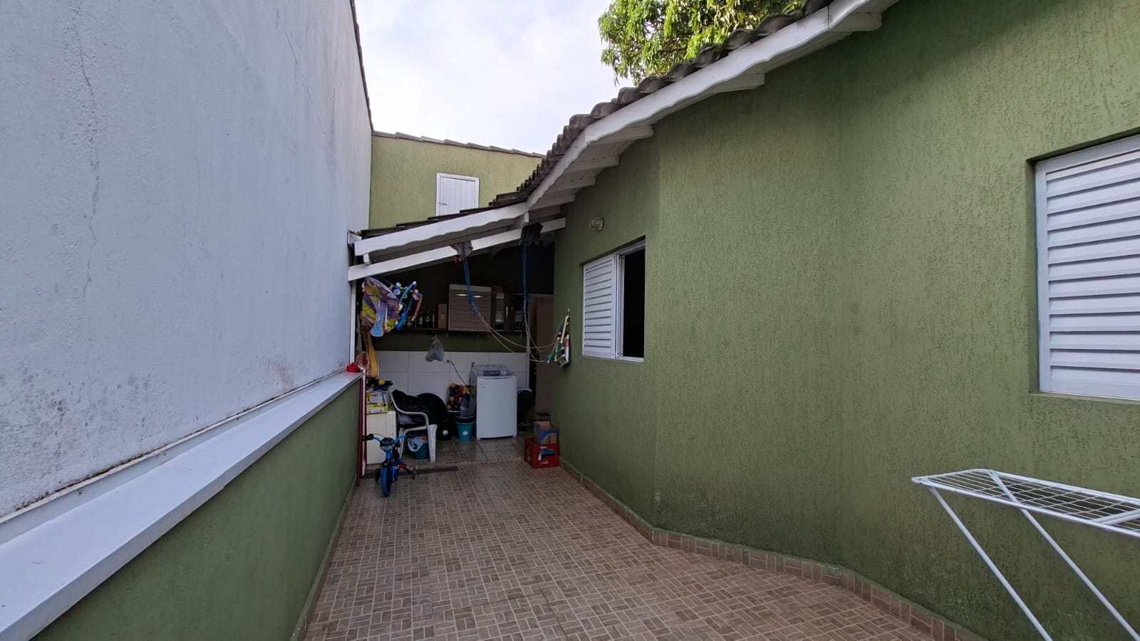 Casa com 2 dormitórios 1 suíte no Jardim Cacique em Suzano SP
