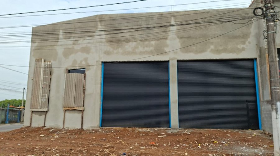 Galpão Comercial para Locação – 389 m², Pé-Direito 7 m e 5 Vagas