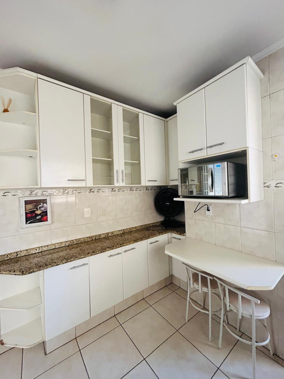 Apto.mobiliado 2dorm.1vg cob. Av.Osmundo