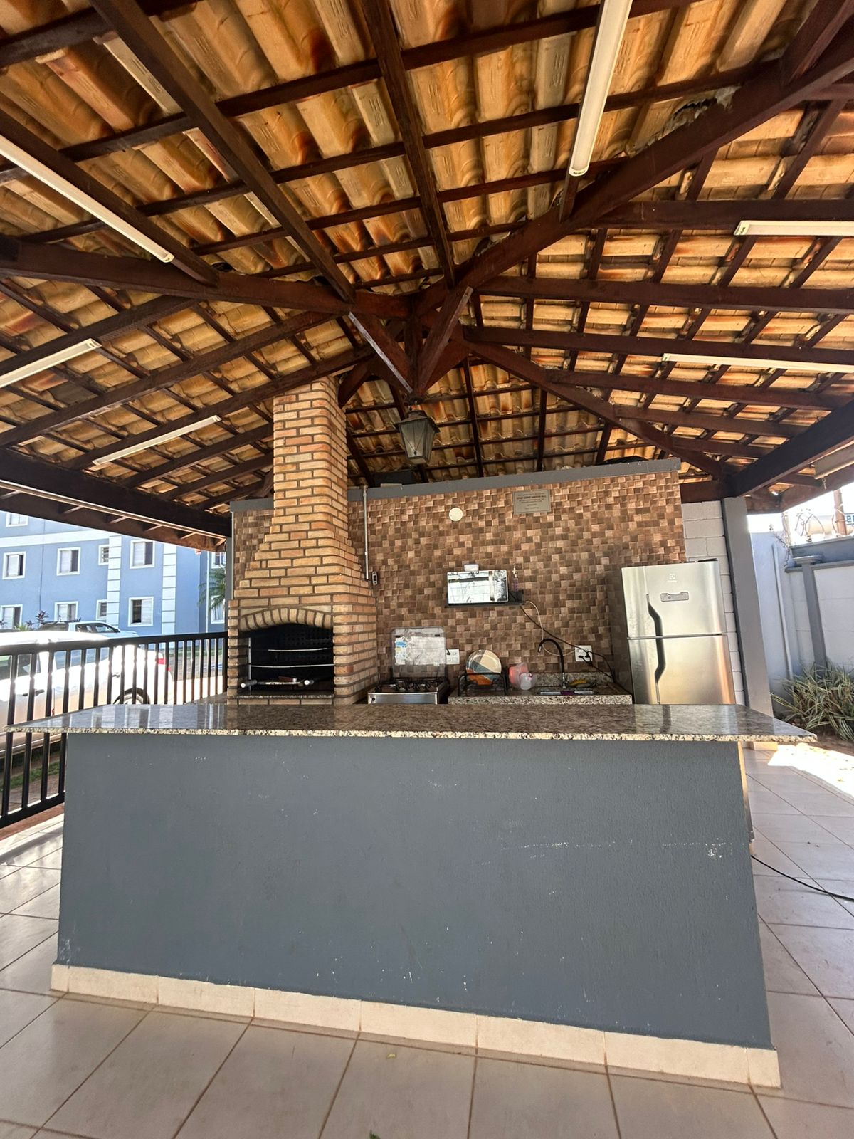 Apto.mobiliado 2dorm.1vg cob. - R.Candido Mojola