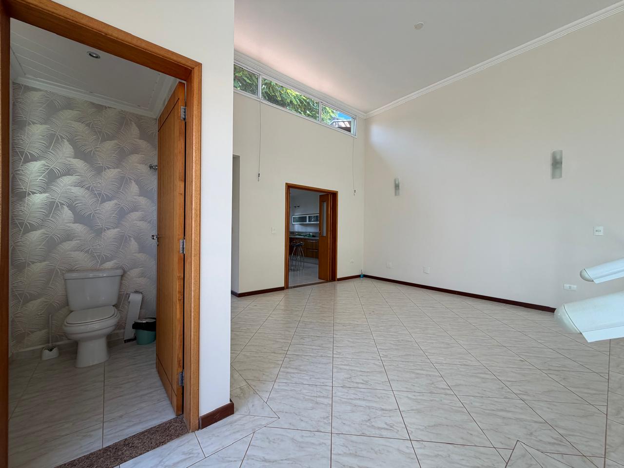 Casa para venda ou locação, 4 suítes, 7 banheiros, 2 vg, Residencial dos Lagos, Itupeva, SP