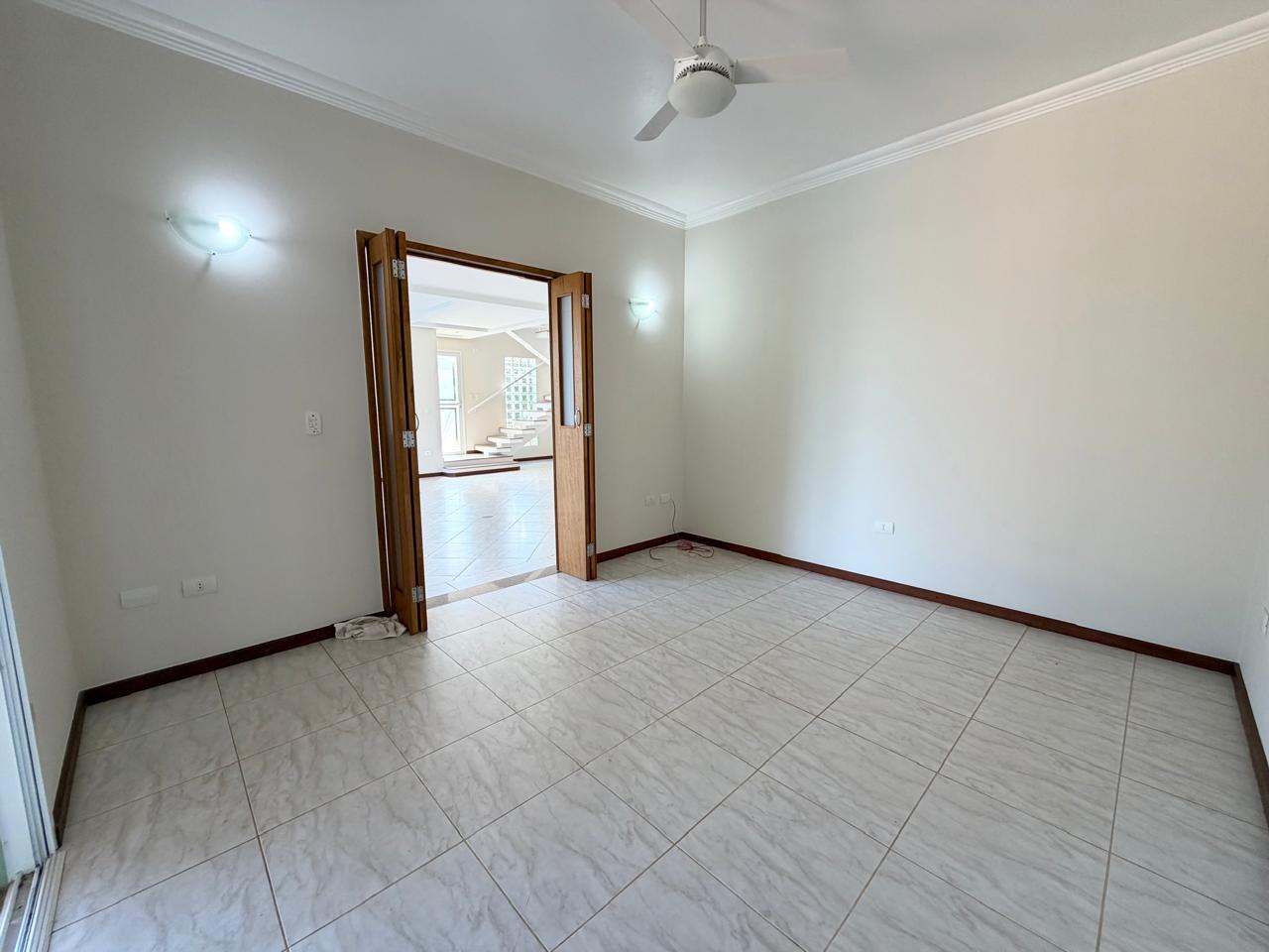 Casa para venda ou locação, 4 suítes, 7 banheiros, 2 vg, Residencial dos Lagos, Itupeva, SP