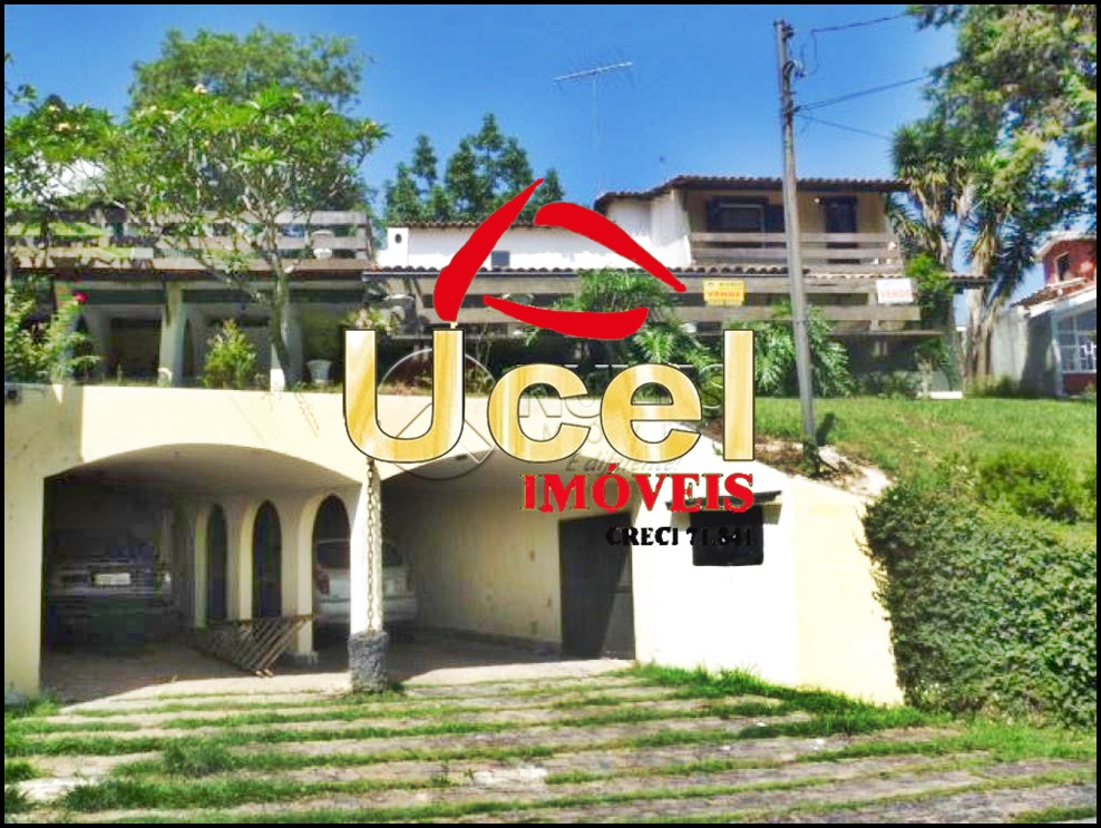 Casa em condomínio