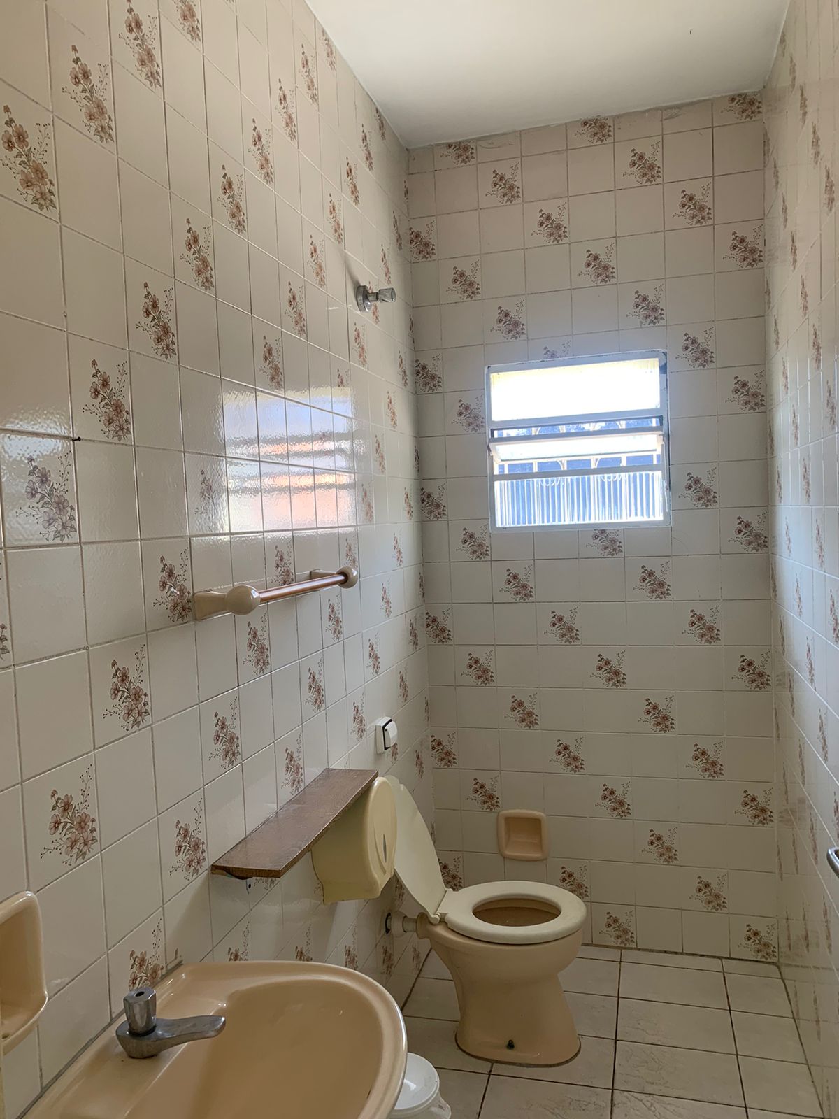 SALA COMERCIAL - EXCELENTE LOCALIZAÇÃO