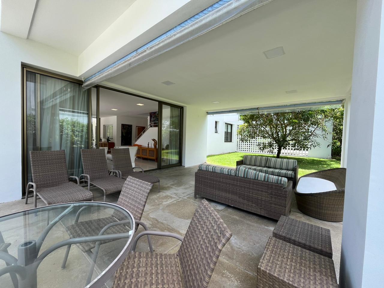 Casa 550 m² - Mobiliada - Piscina privativa - À Venda ou Locação - Paiva