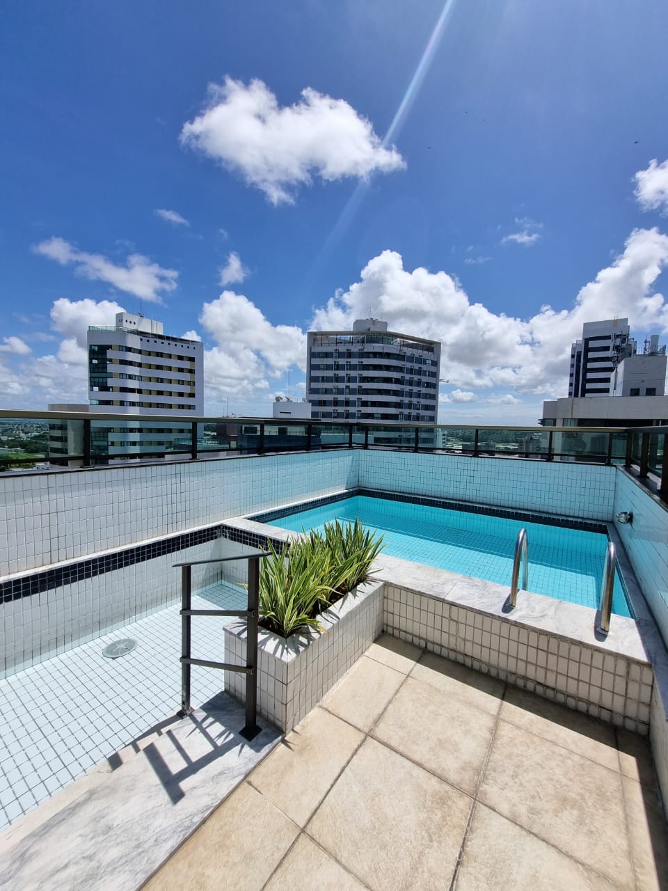 Apartamento Locação - 58 m² - 2 Suítes - Mobília planejada - Setúbal