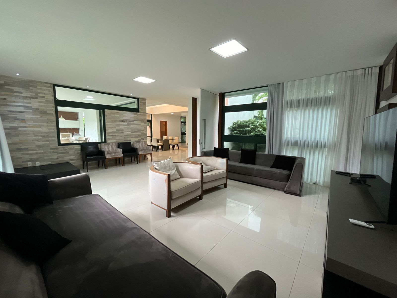 Casa em Condomínio - 550 m² - À Venda ou Locação no Paiva