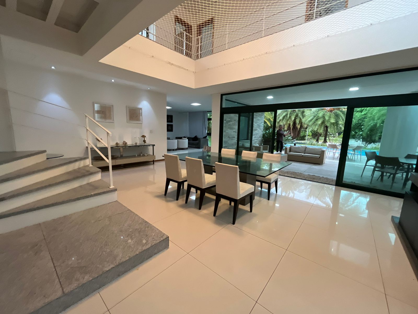 Casa em Condomínio - 550 m² - À Venda ou Locação no Paiva