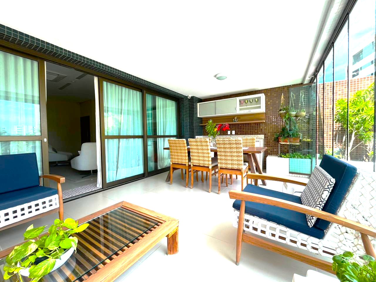 Apartamento Jardim para Locação - 4 (Suites) - 392,58 m² no Paiva
