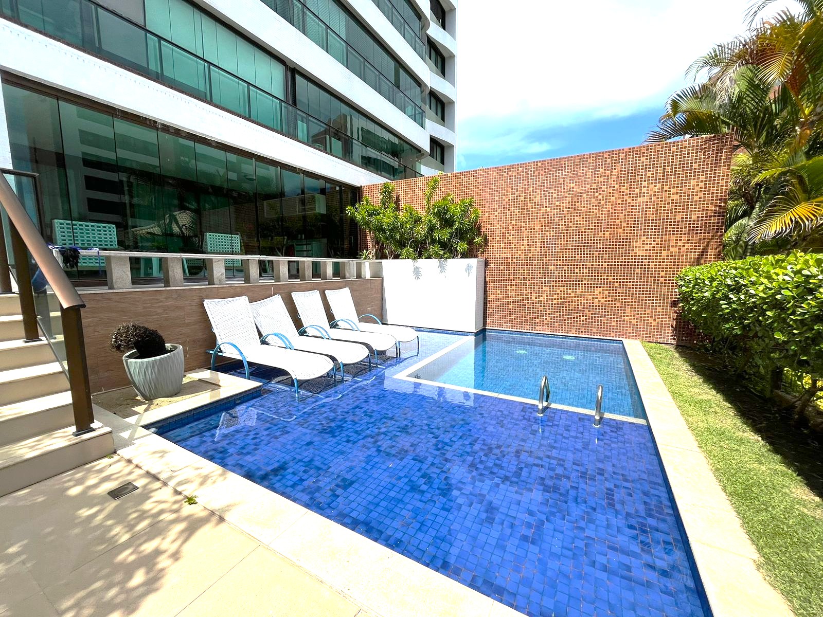 Apartamento Jardim para Locação - 4 (Suites) - 392,58 m² no Paiva