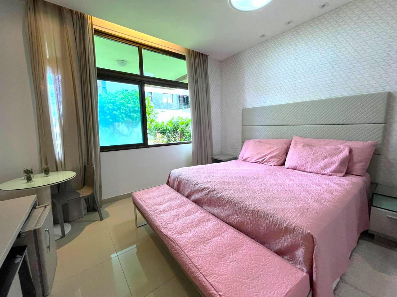 Apartamento Jardim para Locação - 4 (Suites) - 392,58 m² no Paiva