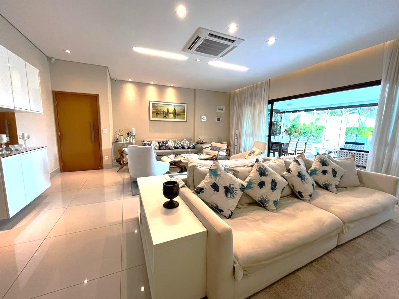 Apartamento Jardim para Locação - 4 (Suites) - 392,58 m² no Paiva