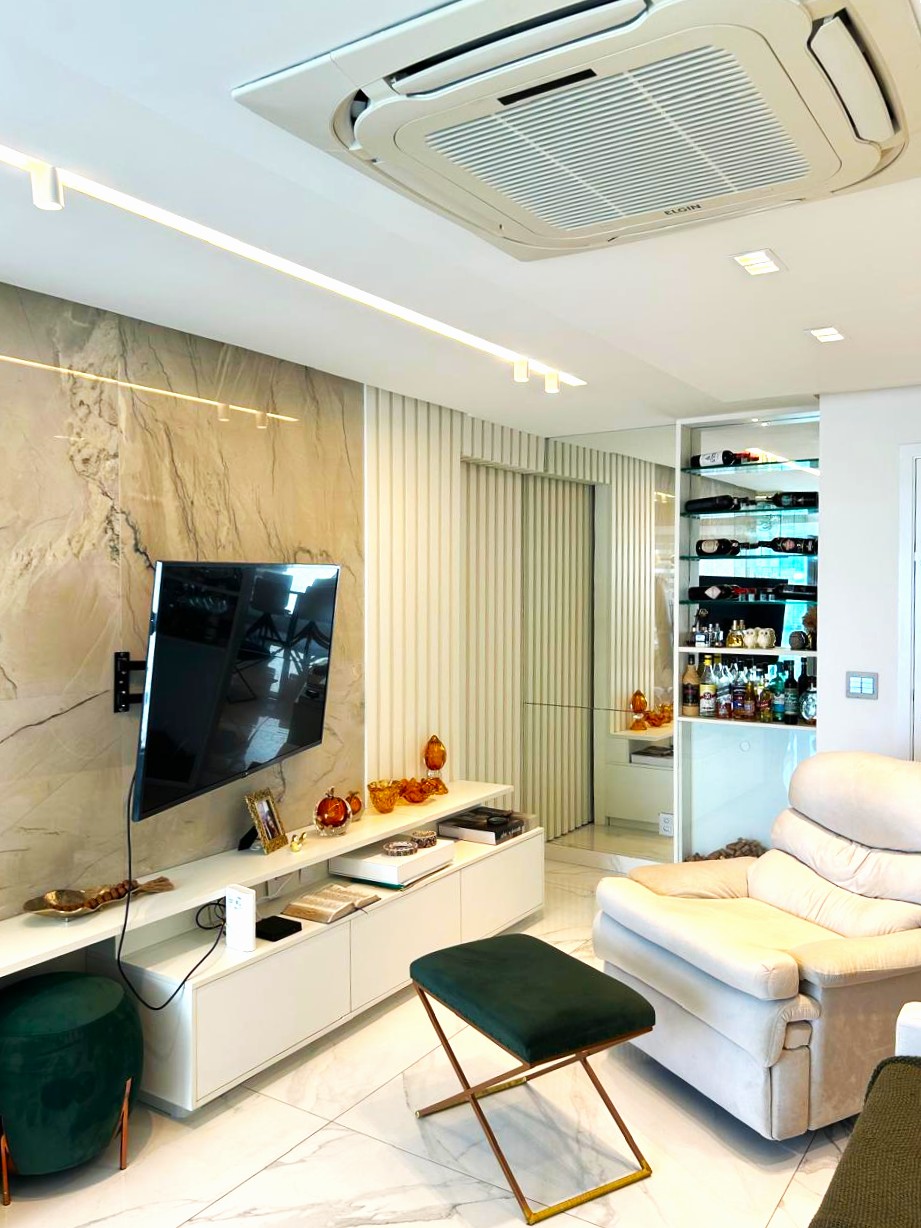 Apartamento À Venda 103m² próximo ao mar em Boa Viagem