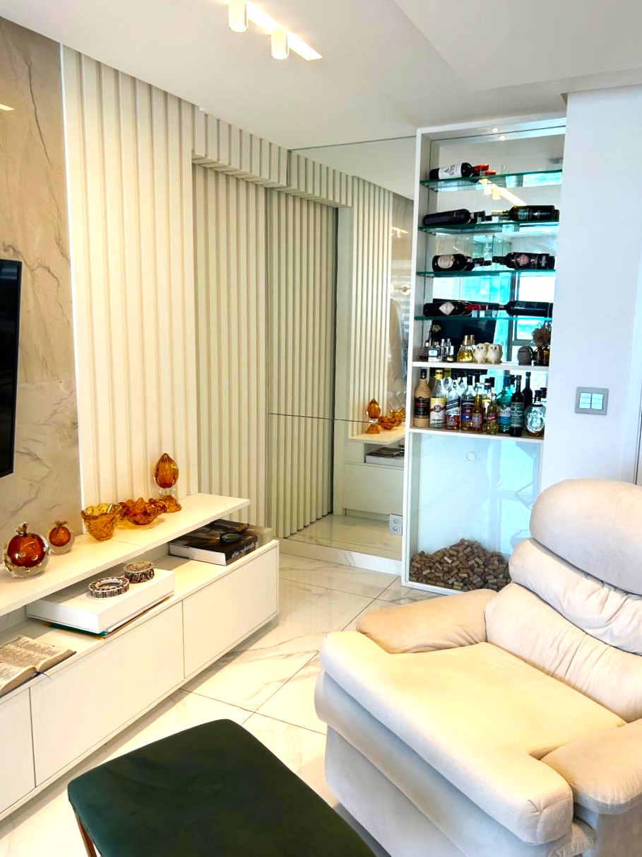 Apartamento À Venda 103m² próximo ao mar em Boa Viagem