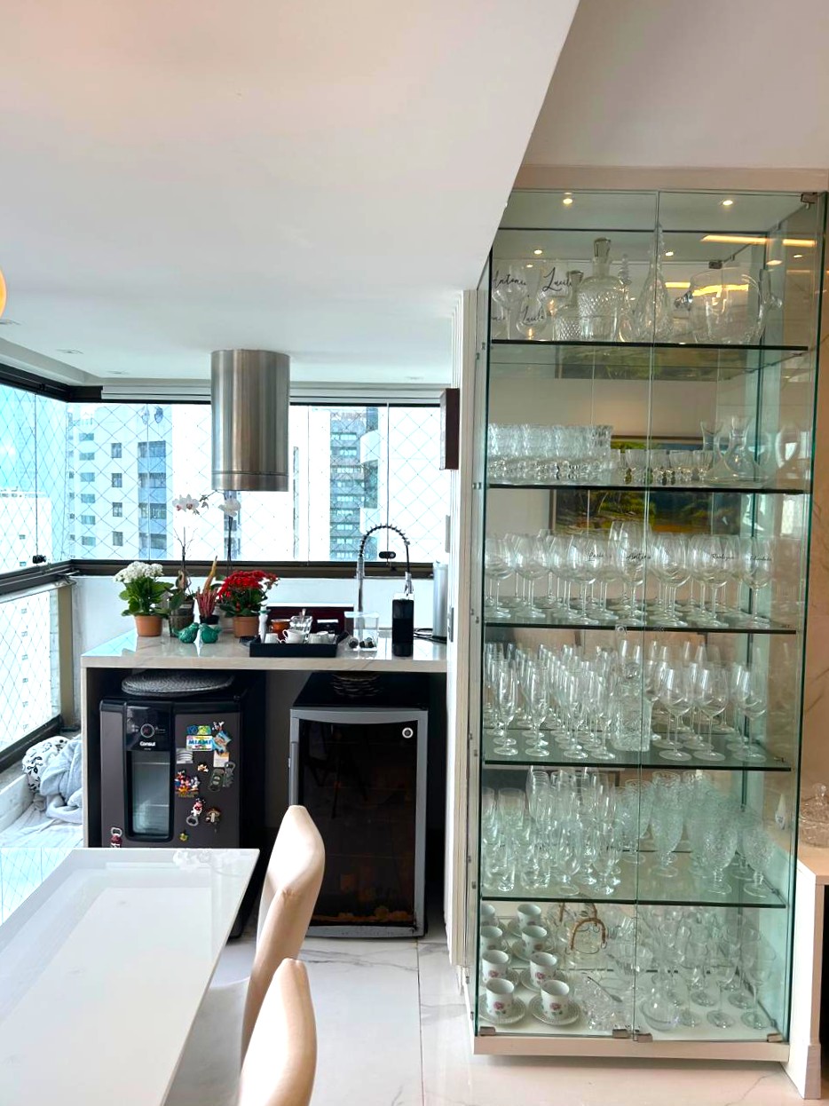 Apartamento À Venda 103m² próximo ao mar em Boa Viagem