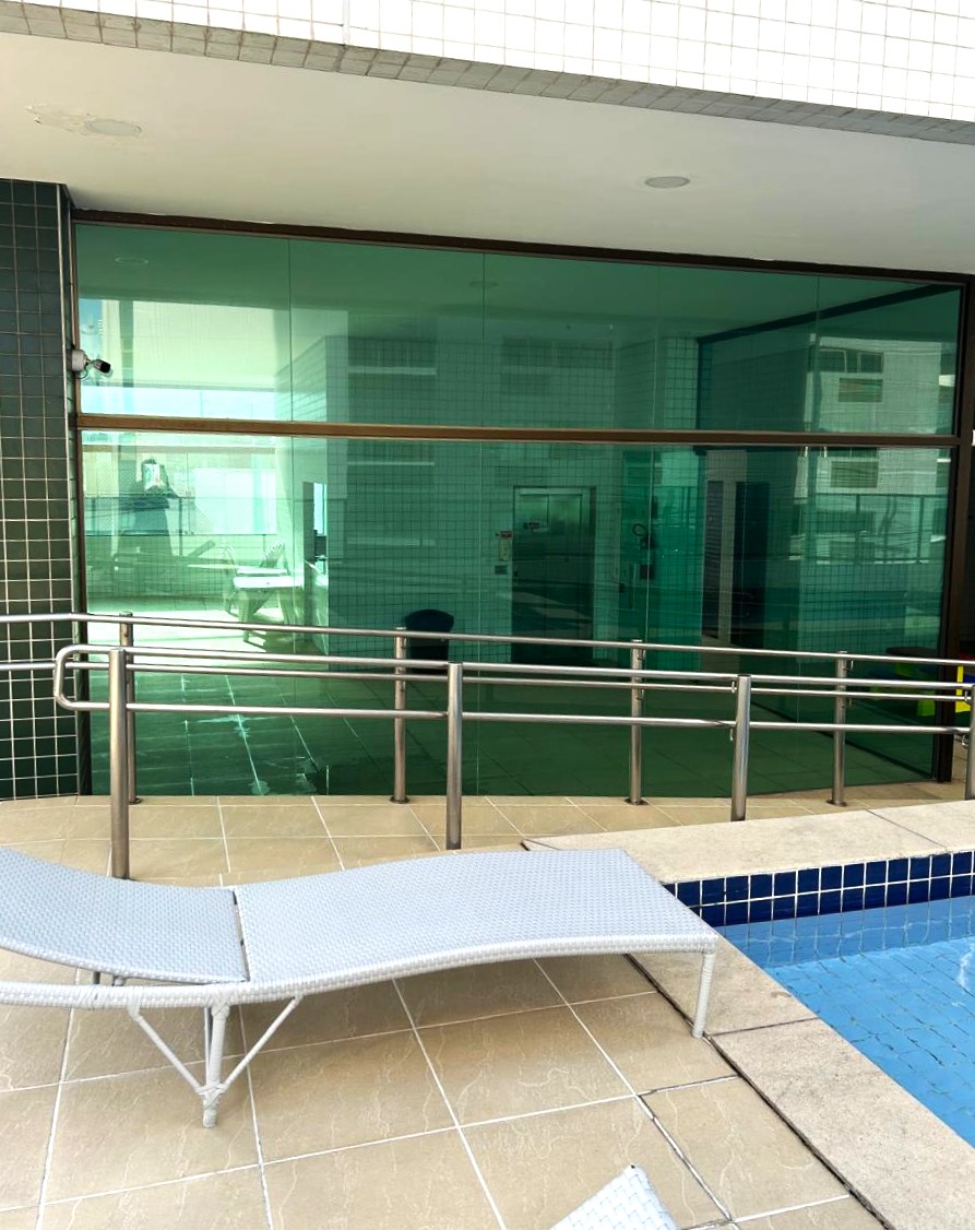 Apartamento À Venda 103m² próximo ao mar em Boa Viagem