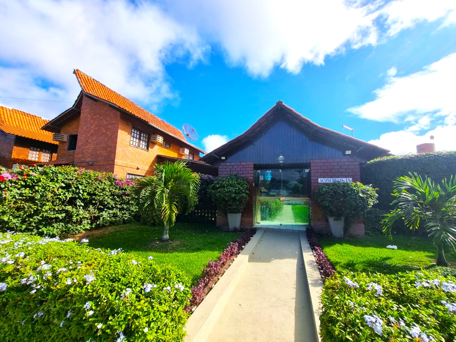 Casa  à Venda em Condomínio em Gravatá/PE - 200 m² - 5 Quartos