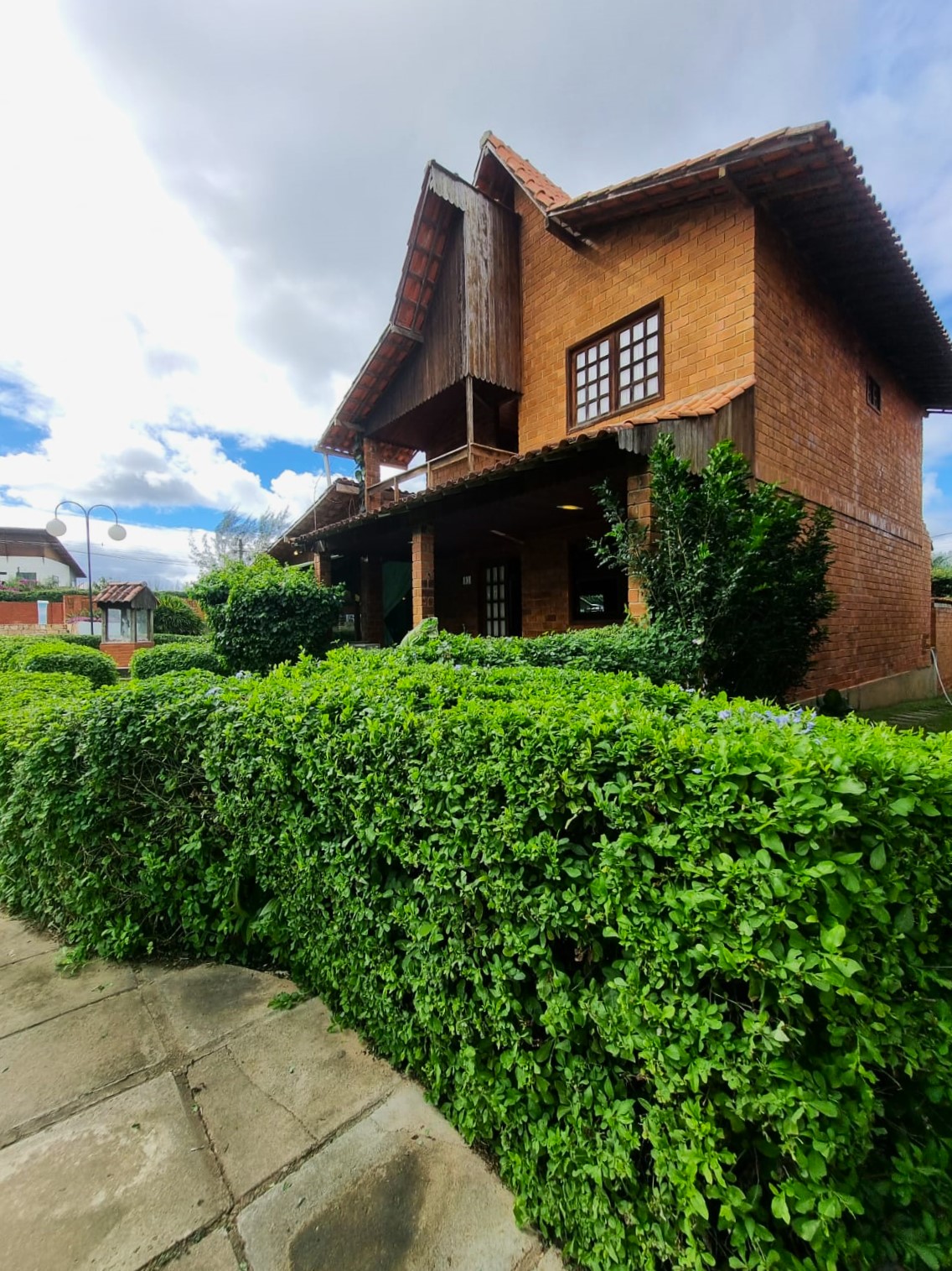 Casa  à Venda em Condomínio em Gravatá/PE - 200 m² - 5 Quartos