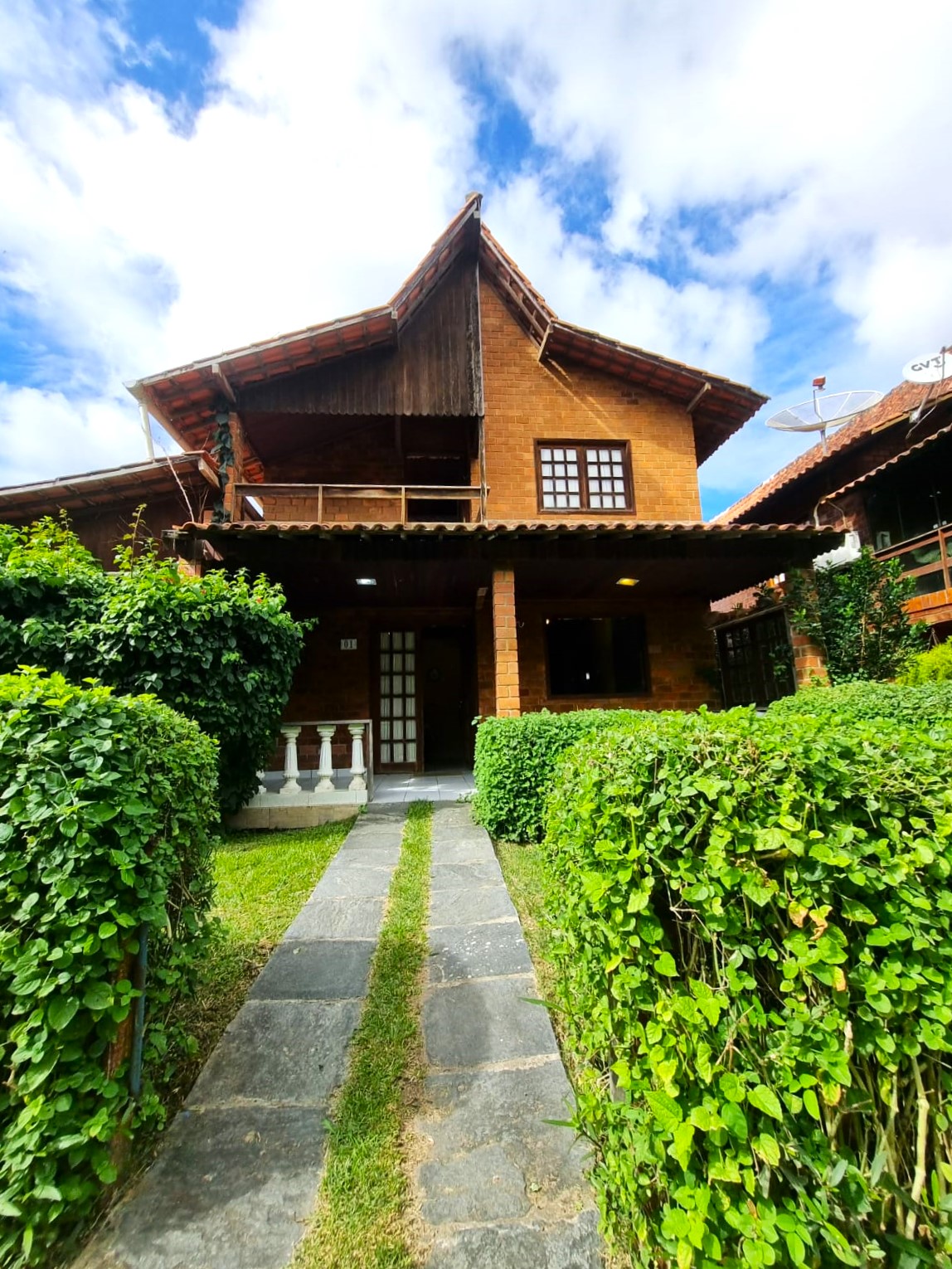 Casa  à Venda em Condomínio em Gravatá/PE - 200 m² - 5 Quartos