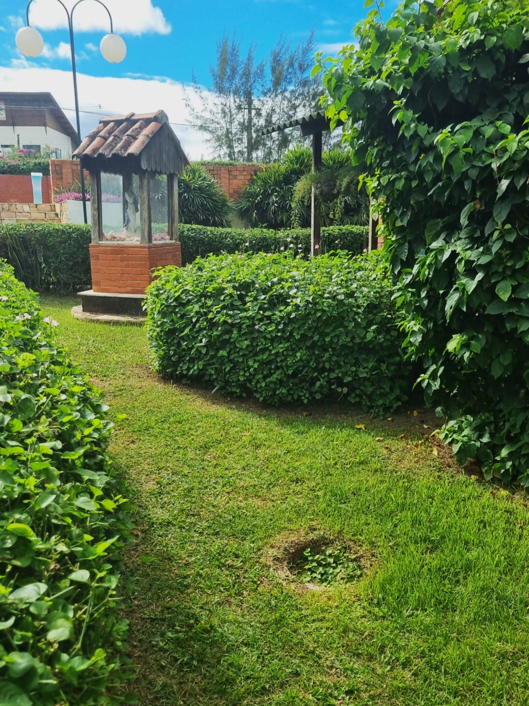Casa  à Venda em Condomínio em Gravatá/PE - 200 m² - 5 Quartos