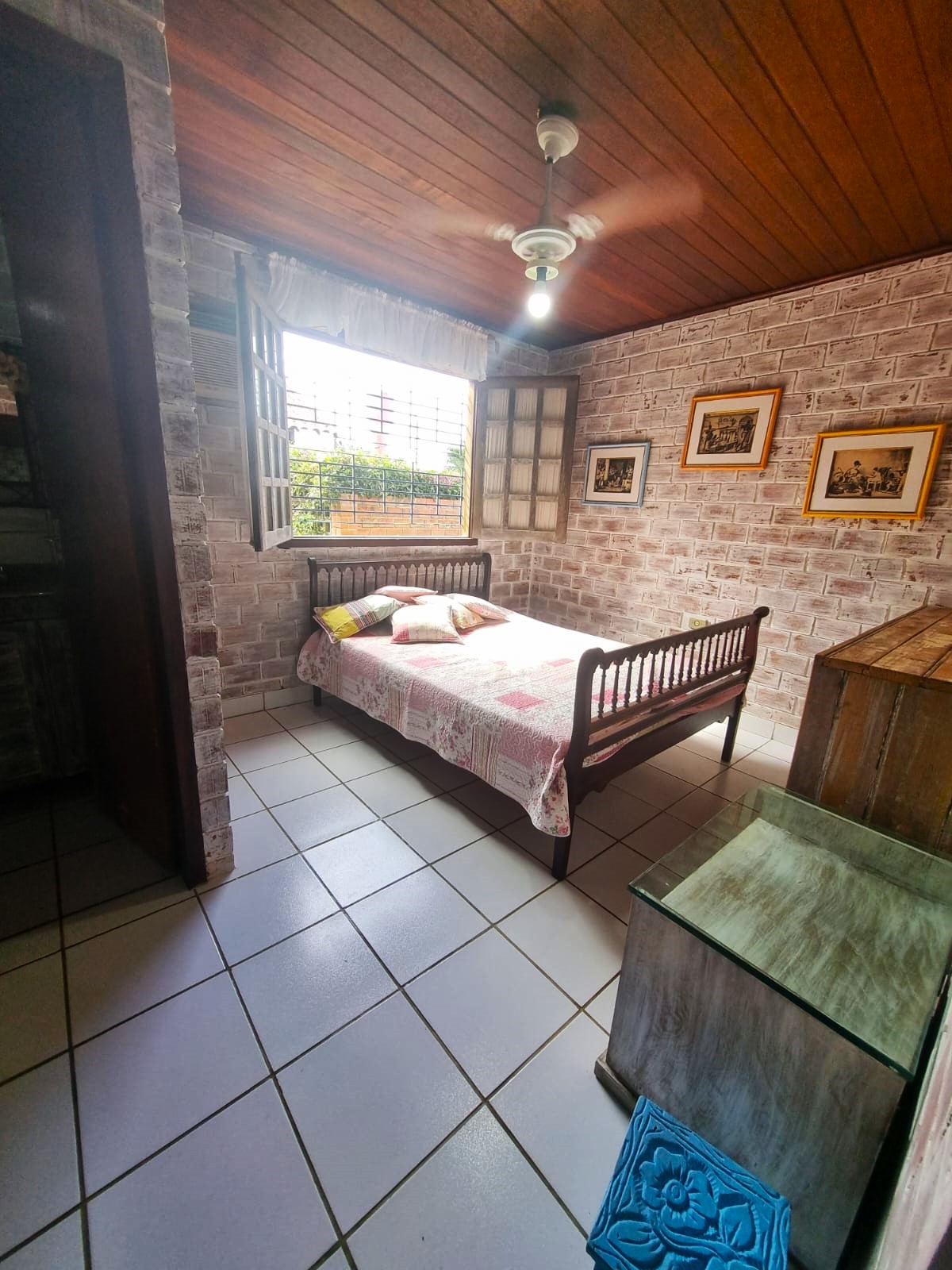 Casa  à Venda em Condomínio em Gravatá/PE - 200 m² - 5 Quartos