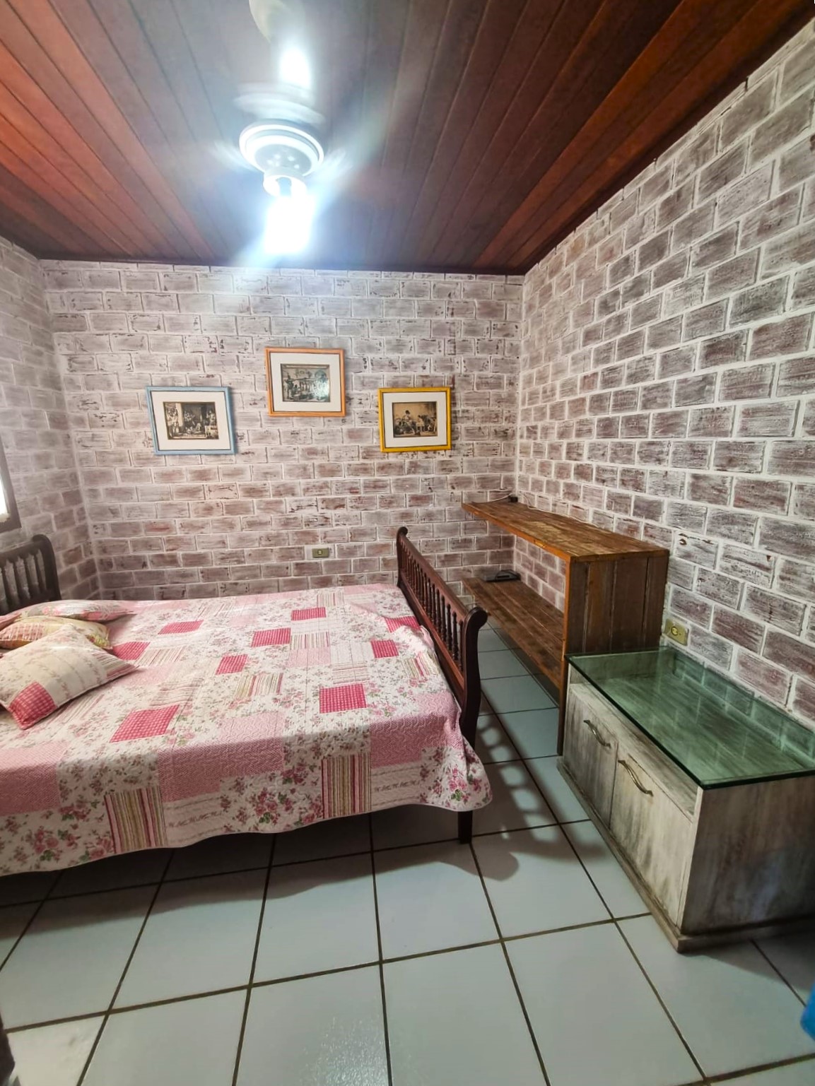 Casa  à Venda em Condomínio em Gravatá/PE - 200 m² - 5 Quartos