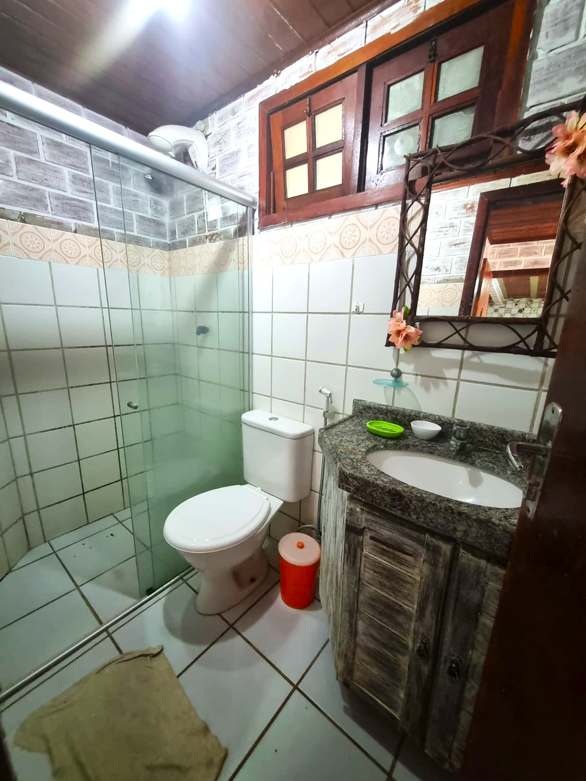 Casa  à Venda em Condomínio em Gravatá/PE - 200 m² - 5 Quartos